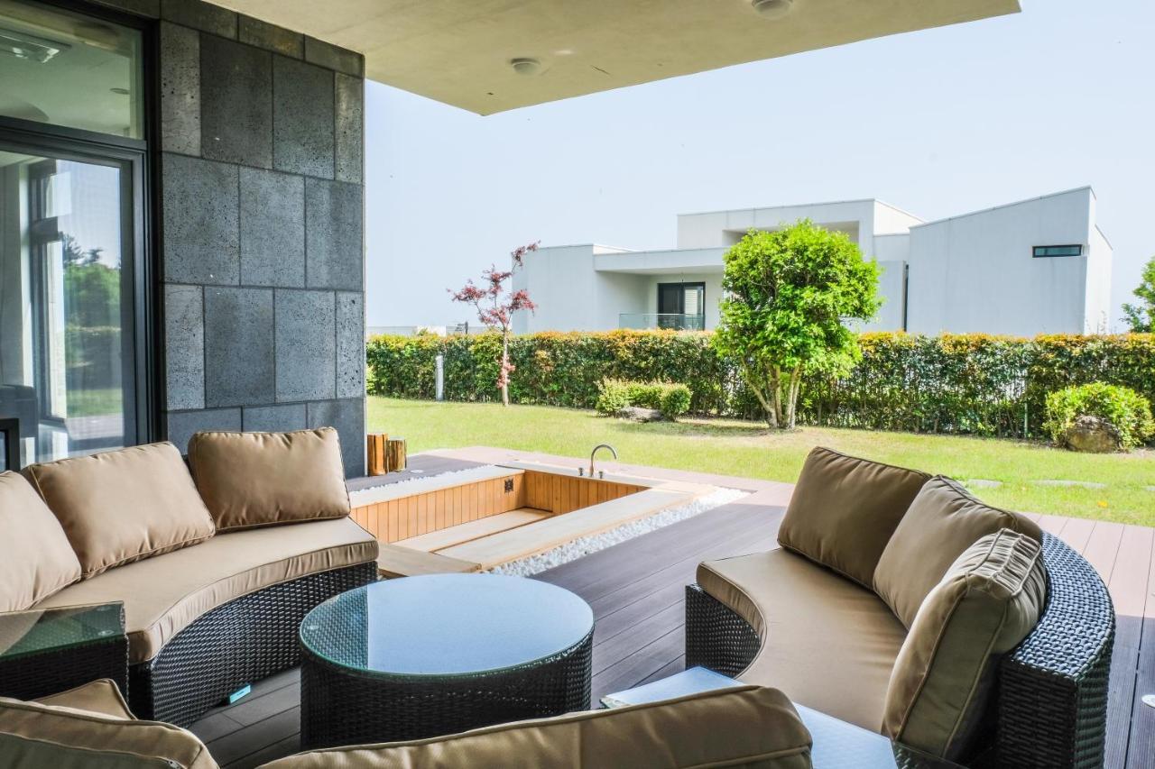 Velum Resort Seogwipo Exterior photo