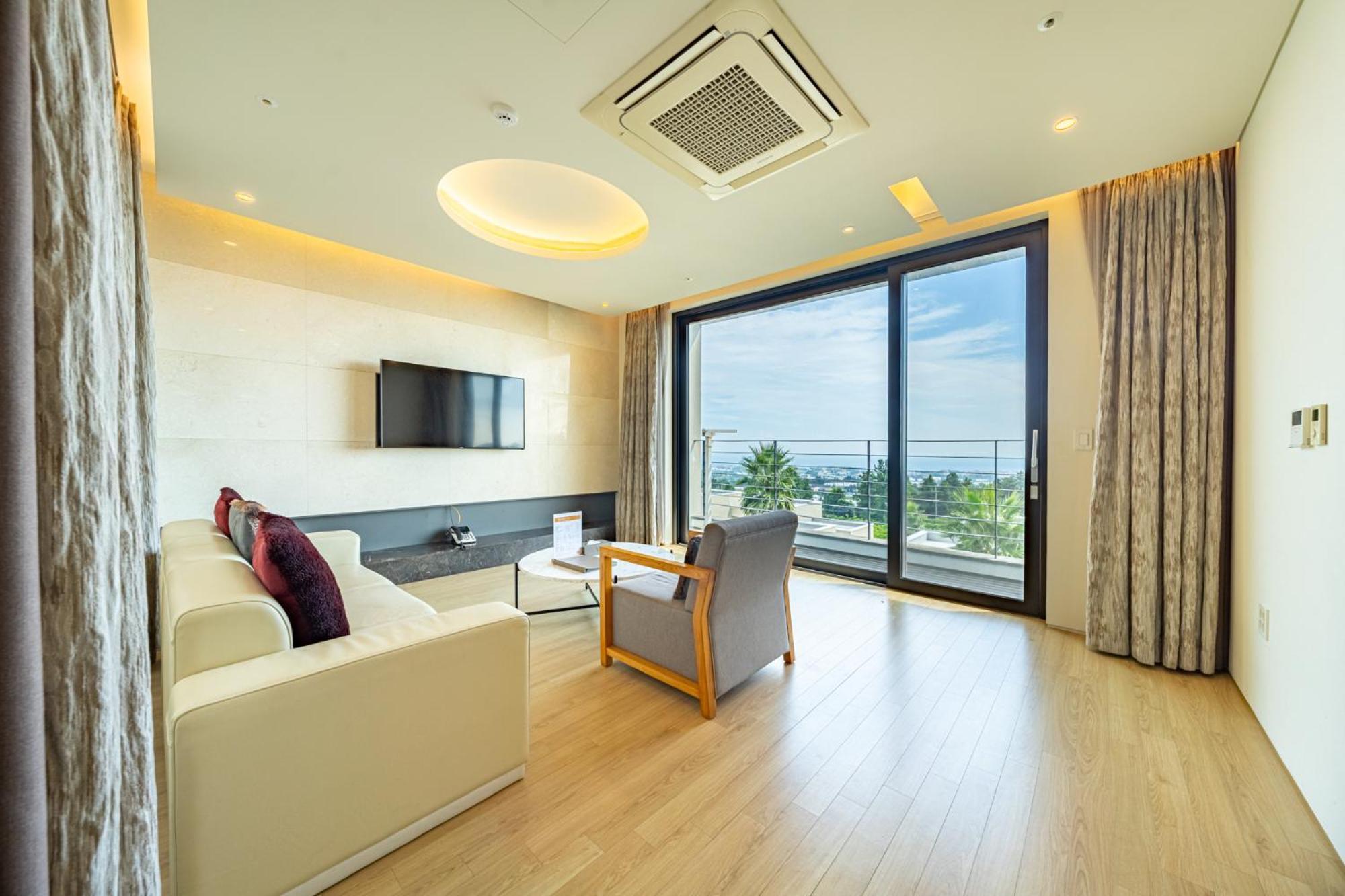 Velum Resort Seogwipo Exterior photo