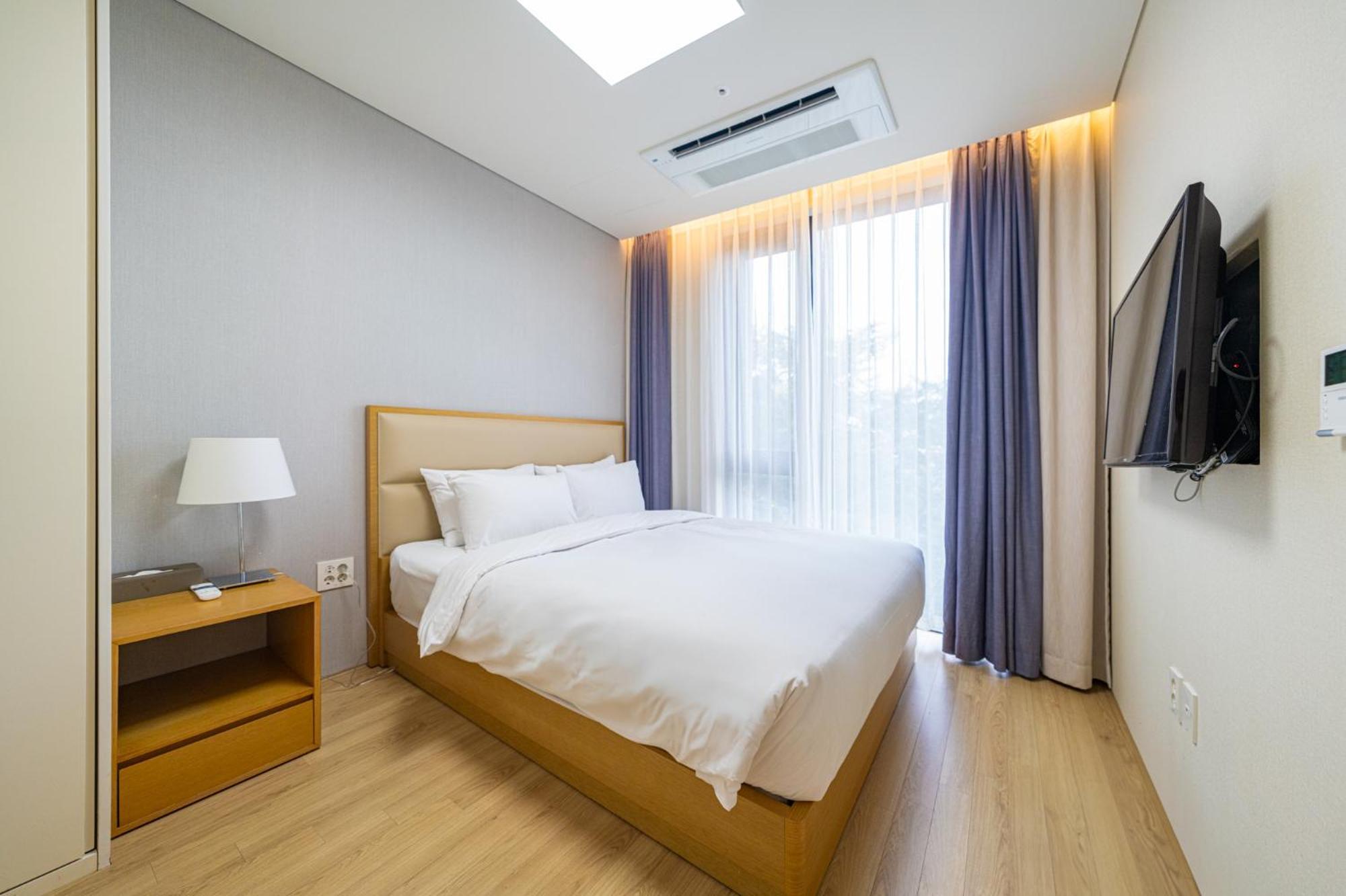 Velum Resort Seogwipo Exterior photo